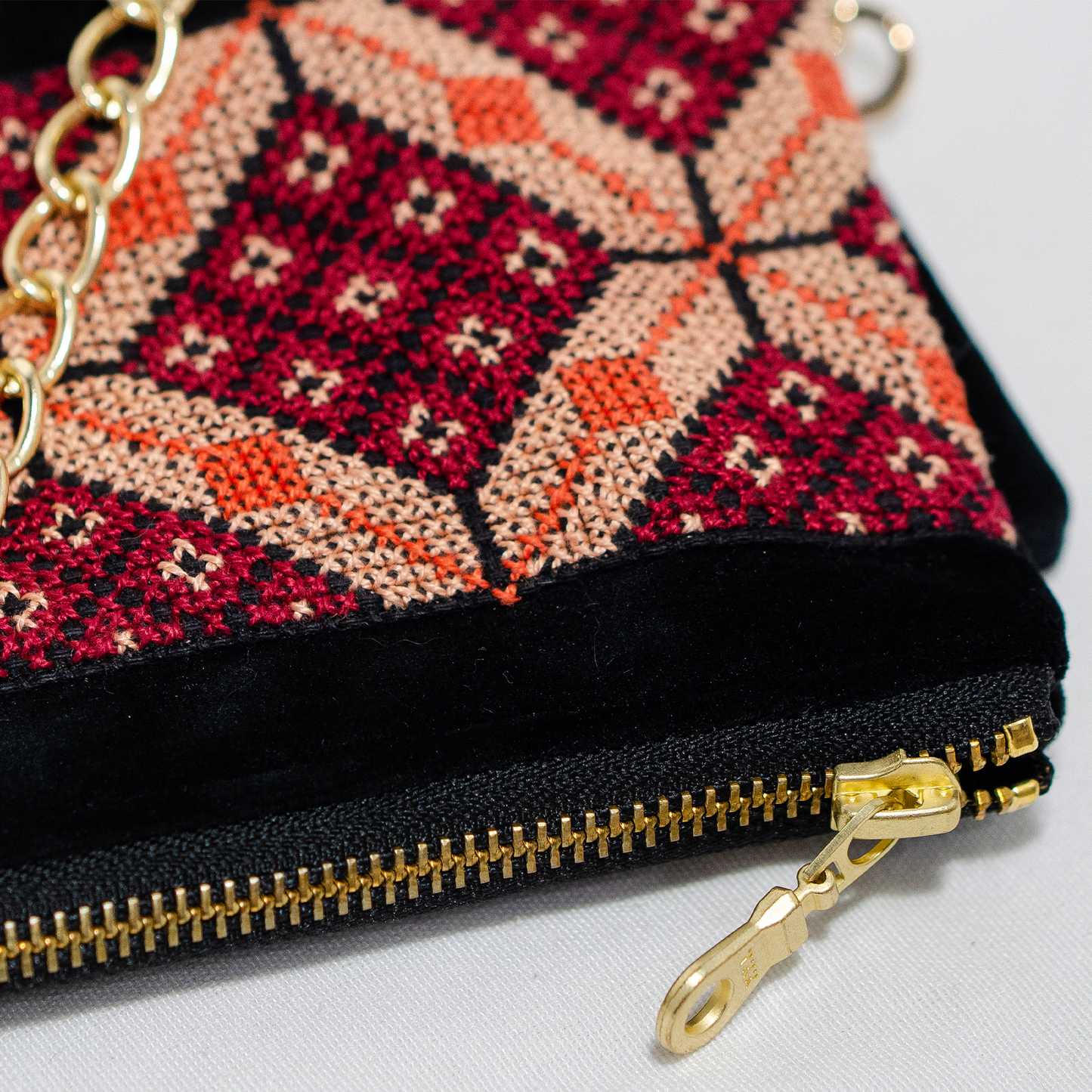 Velvet Tatreez Crossbody - Berry