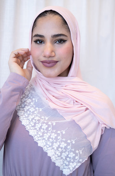 Jersey Lace Hijab - Seashell Pink